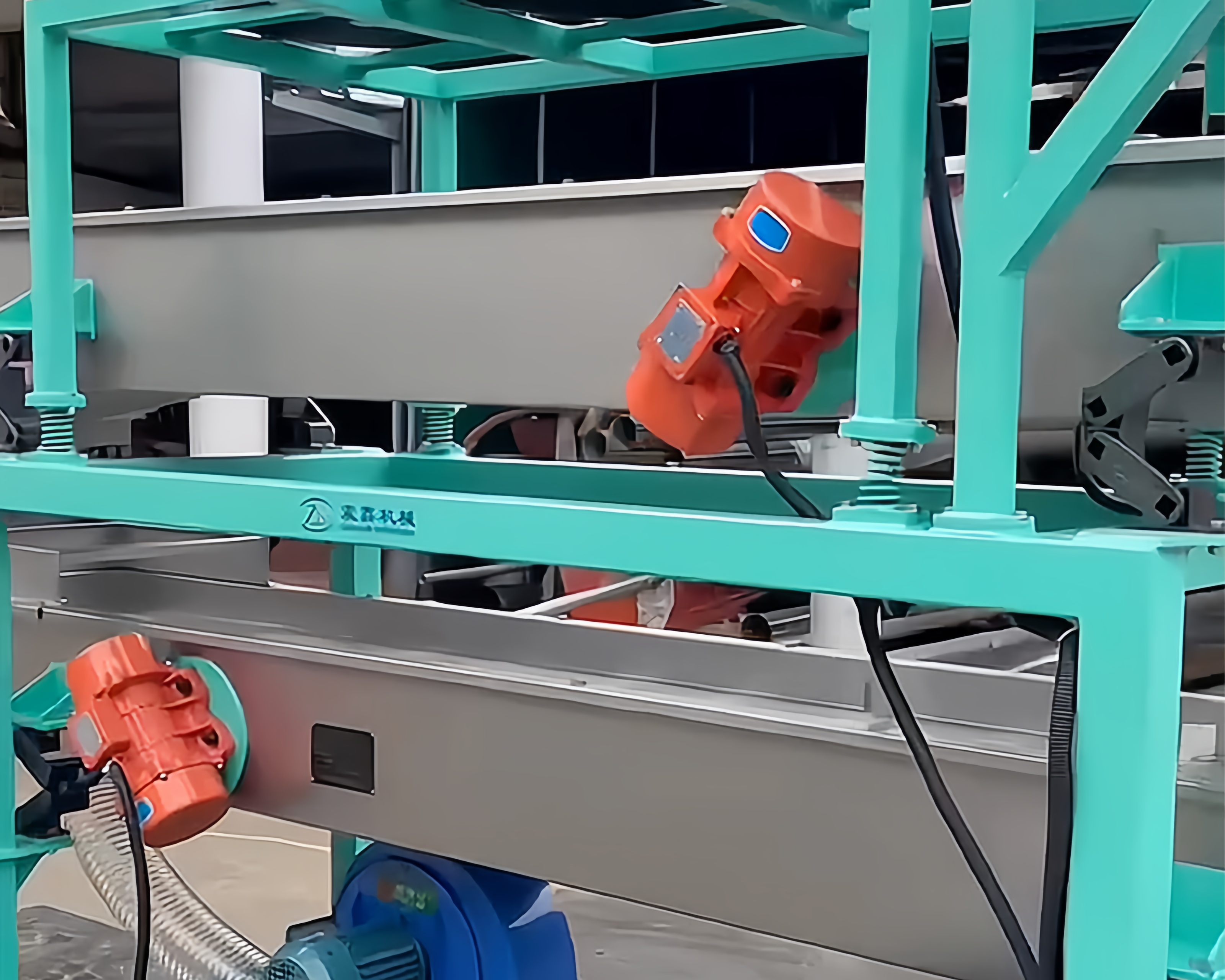 振動電機用于輸送設備3